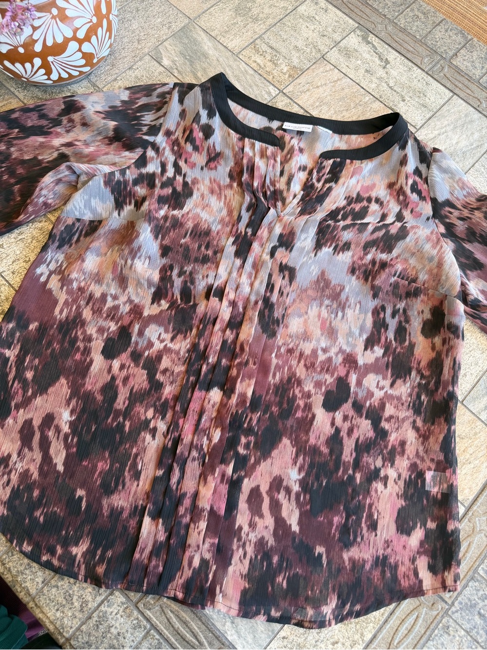 Liz Claiborne Split Neck Blouse